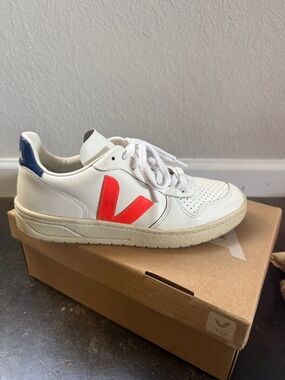 Veja sneakers us size 8 / 39 eu blue and orange limited edition